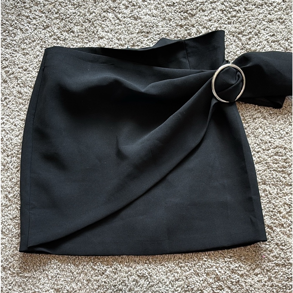 Super cute cute black skirt Y2K feel